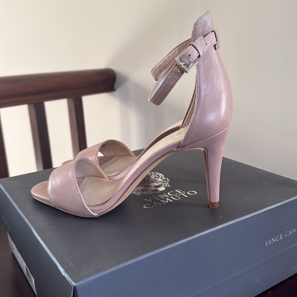 Vince Camuto Court light pink open toe ankle strap, heels, stilettos sandals 6.5 - Picture 10 of 15
